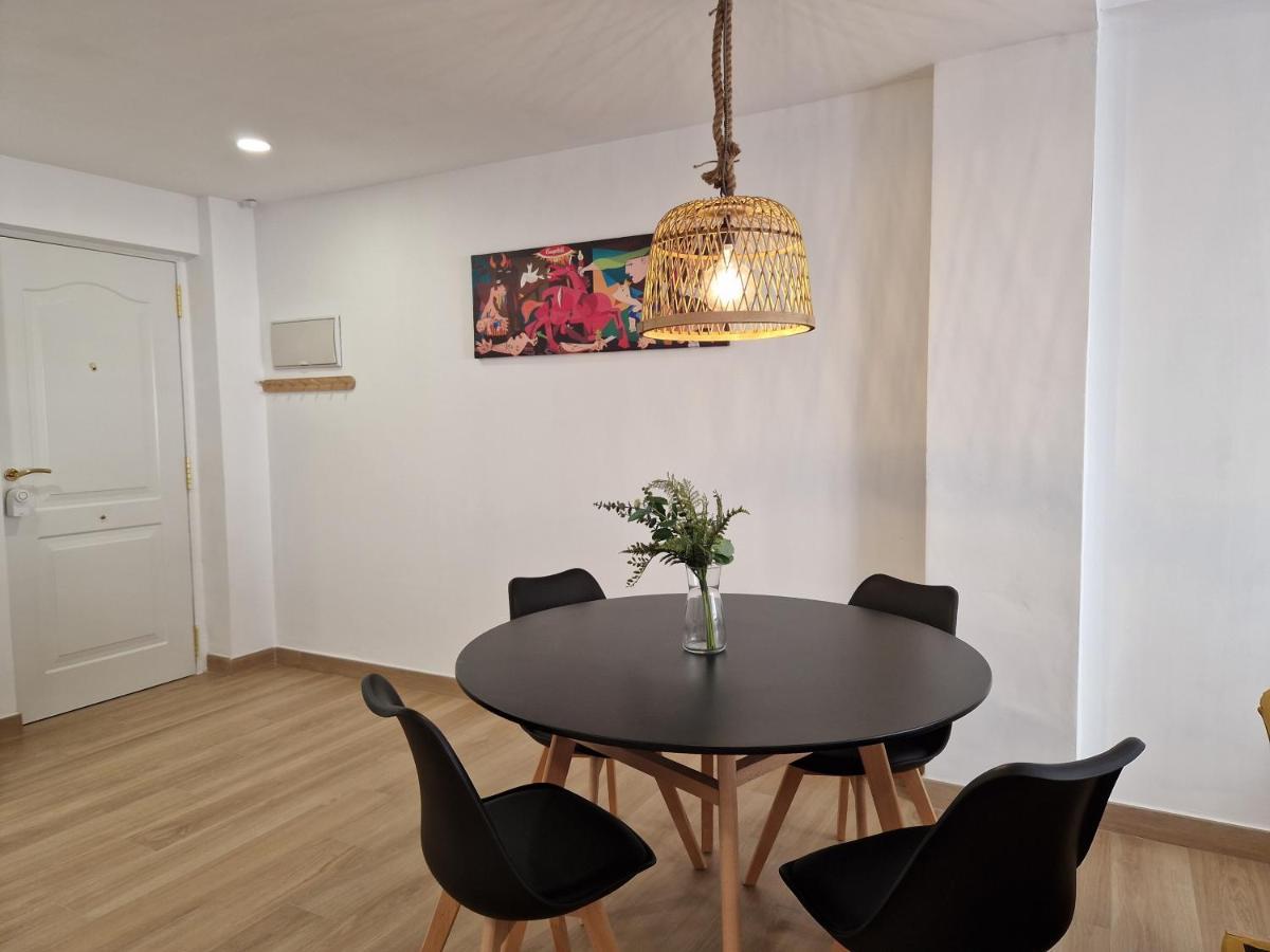 Pavone Apartments مالقة المظهر الخارجي الصورة