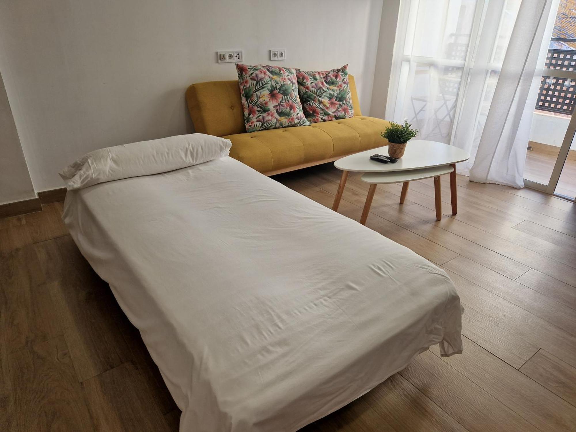 Pavone Apartments مالقة المظهر الخارجي الصورة